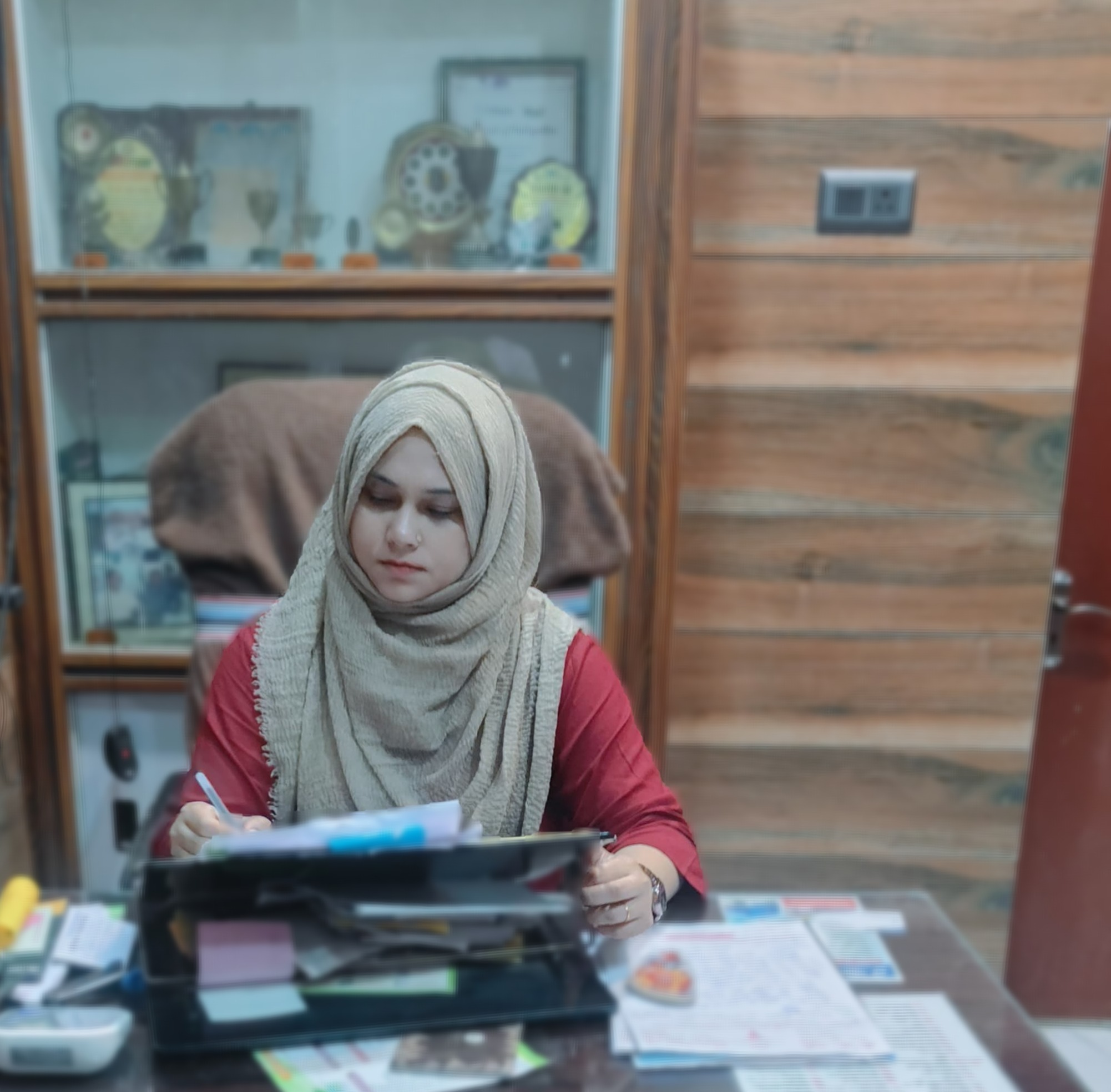 Dr Nikhat Ali